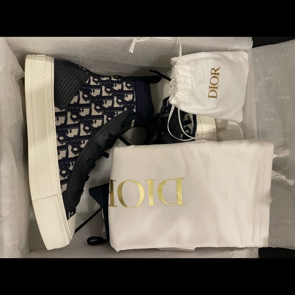 Worn once 10/10 condition comes with everything, - Picture 4 of 6